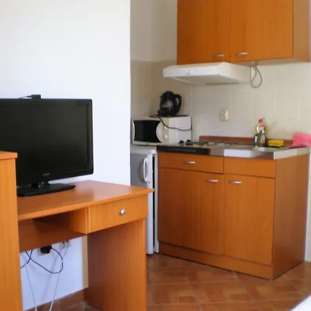 Doris Apartment *