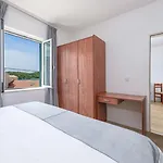 Doris דירה