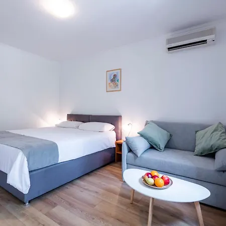 Apartment Doris