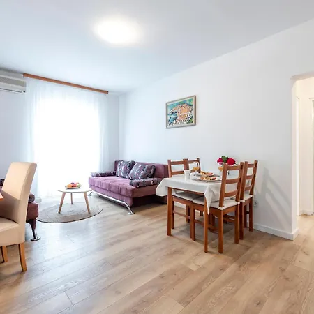 Doris Apartment Zaton (Dubrovnik-Neretva)