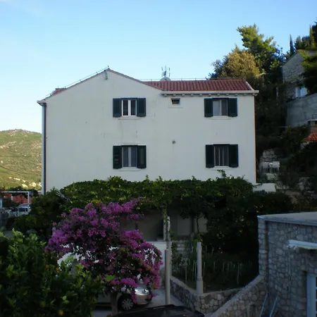 Apartment Doris
