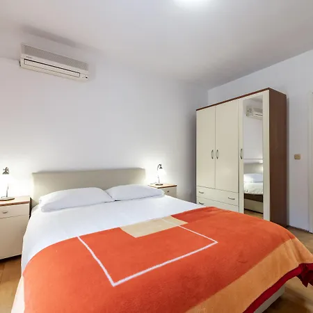 Doris * Zaton (Dubrovnik-Neretva)