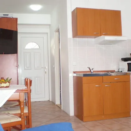 Doris Apartment